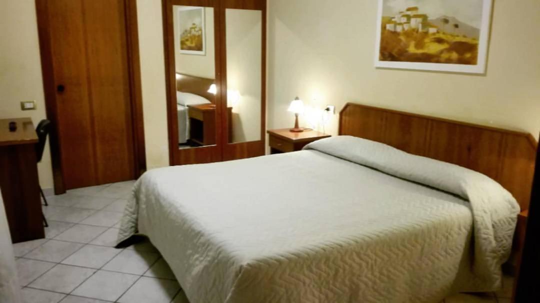 Guesthouse Il Ciliegio Sorbo Serpico Exteriör bild