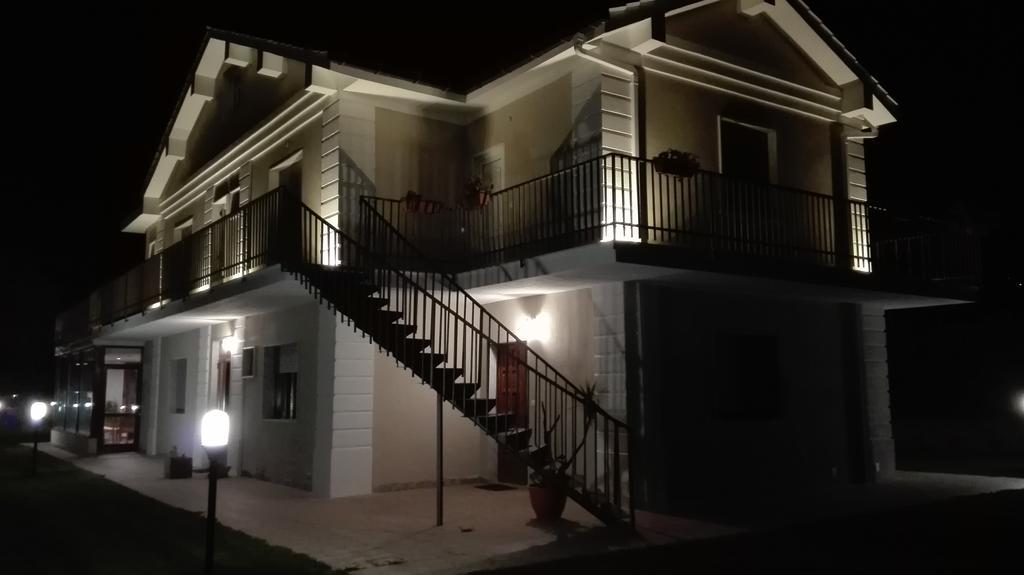 Guesthouse Il Ciliegio Sorbo Serpico Exteriör bild